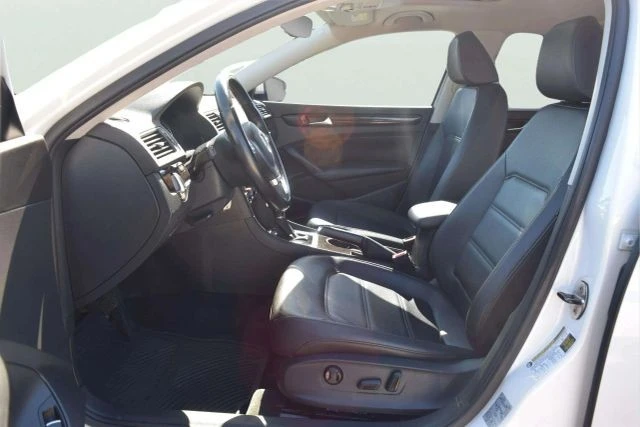 2014 Volkswagen Passat - Image 19 of 21