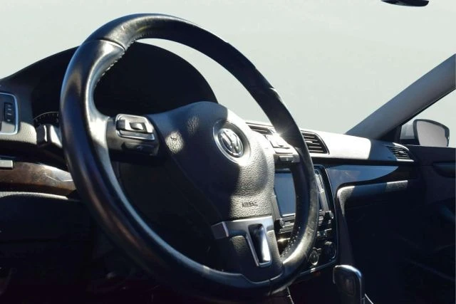 2014 Volkswagen Passat - Image 16 of 21