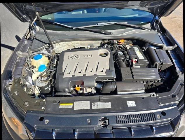2014 Volkswagen Passat - Image 13 of 21