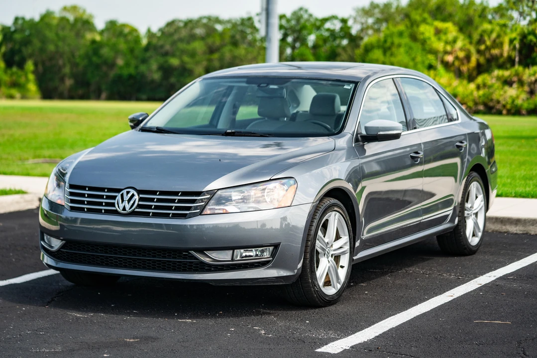2014 Volkswagen Passat - Image 7 of 31