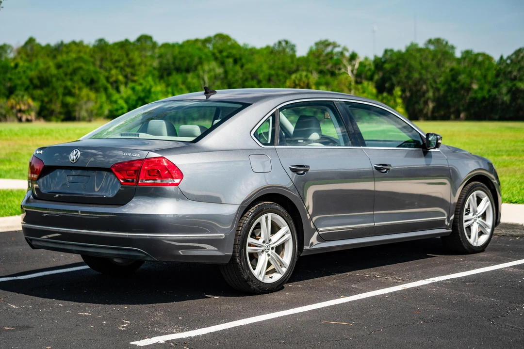 2014 Volkswagen Passat - Image 4 of 31