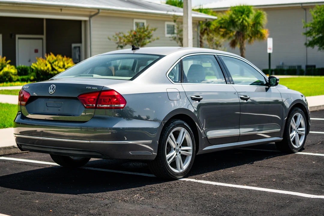 2014 Volkswagen Passat - Image 22 of 31