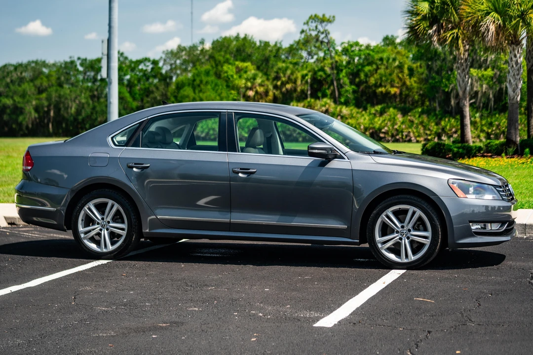 2014 Volkswagen Passat - Image 28 of 31