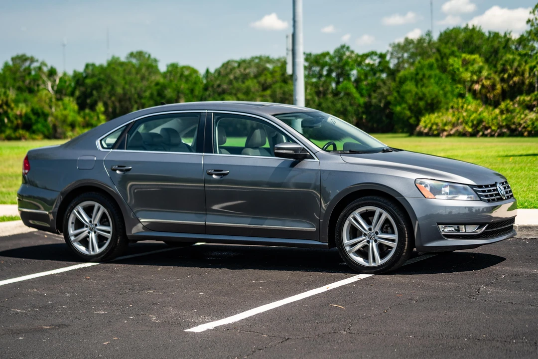 2014 Volkswagen Passat - Image 29 of 31