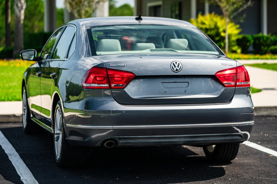 2014 Volkswagen Passat - Image 19 of 31