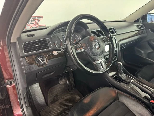 2014 Volkswagen Passat - Image 10 of 12