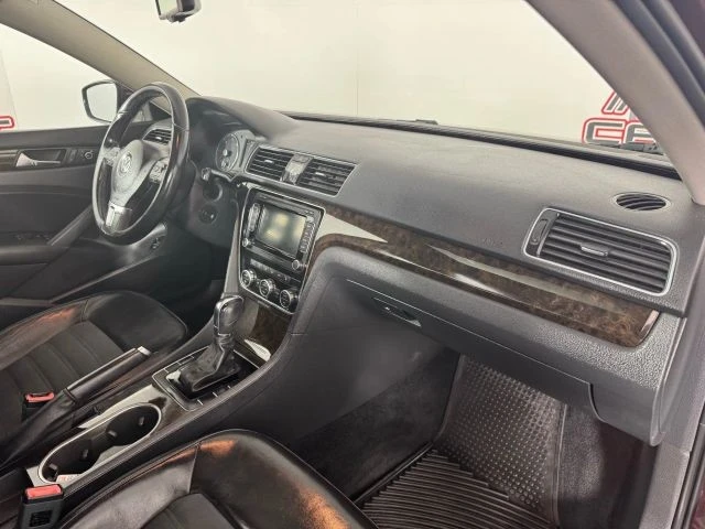 2014 Volkswagen Passat - Image 12 of 12