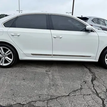 2014 Volkswagen Passat TDI SEL Premium Sedan 4D