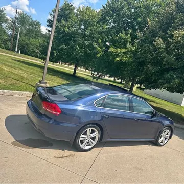 2014 Volkswagen Passat TDI SEL Premium Sedan 4D