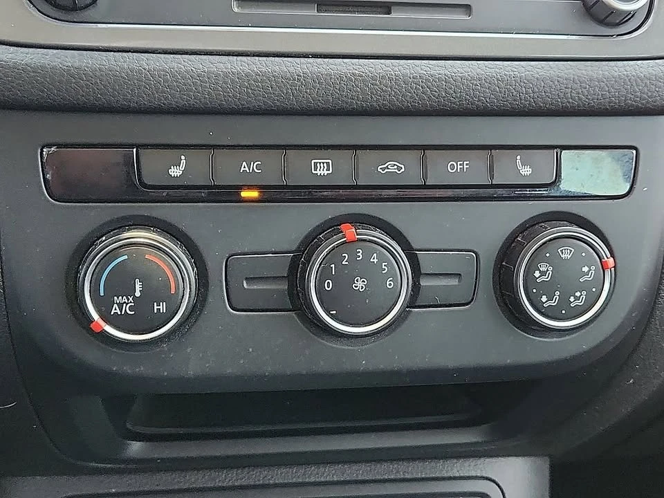 2014 Volkswagen Tiguan - Image 9 of 12