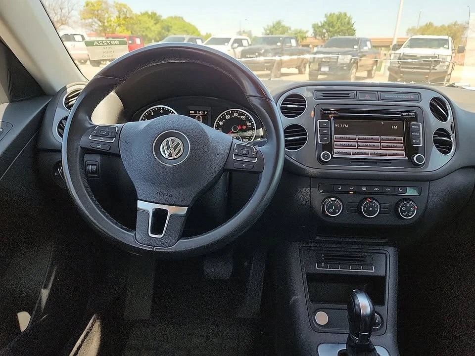 2014 Volkswagen Tiguan - Image 6 of 12