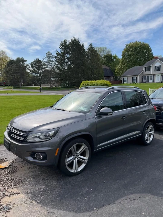 2014 Volkswagen Tiguan - Image 2 of 6