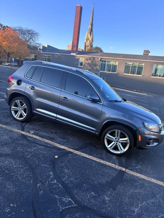 2014 Volkswagen Tiguan - Image 2 of 7