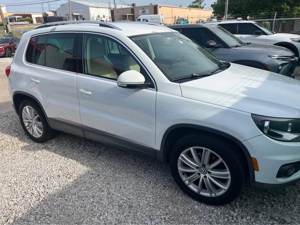 2014 Volkswagen Tiguan - Image 3 of 14