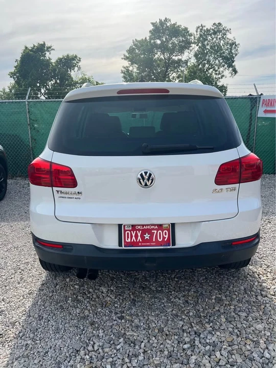 2014 Volkswagen Tiguan - Image 2 of 14