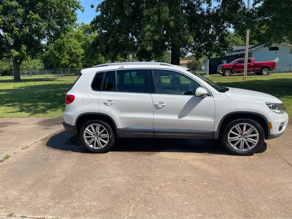 2014 Volkswagen Tiguan - Image 12 of 14