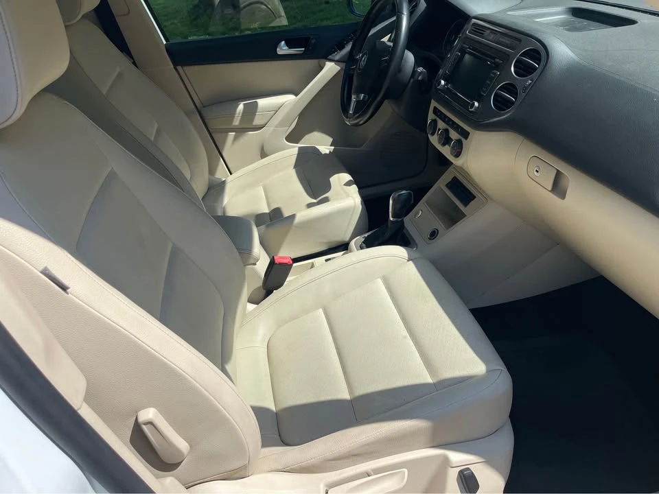 2014 Volkswagen Tiguan - Image 10 of 14