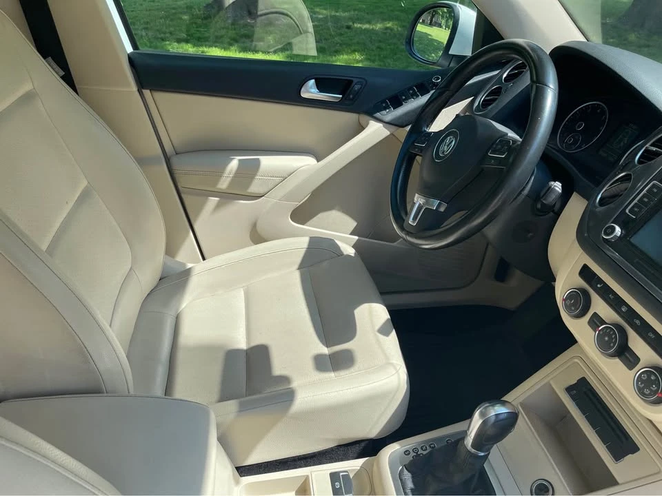 2014 Volkswagen Tiguan - Image 5 of 14