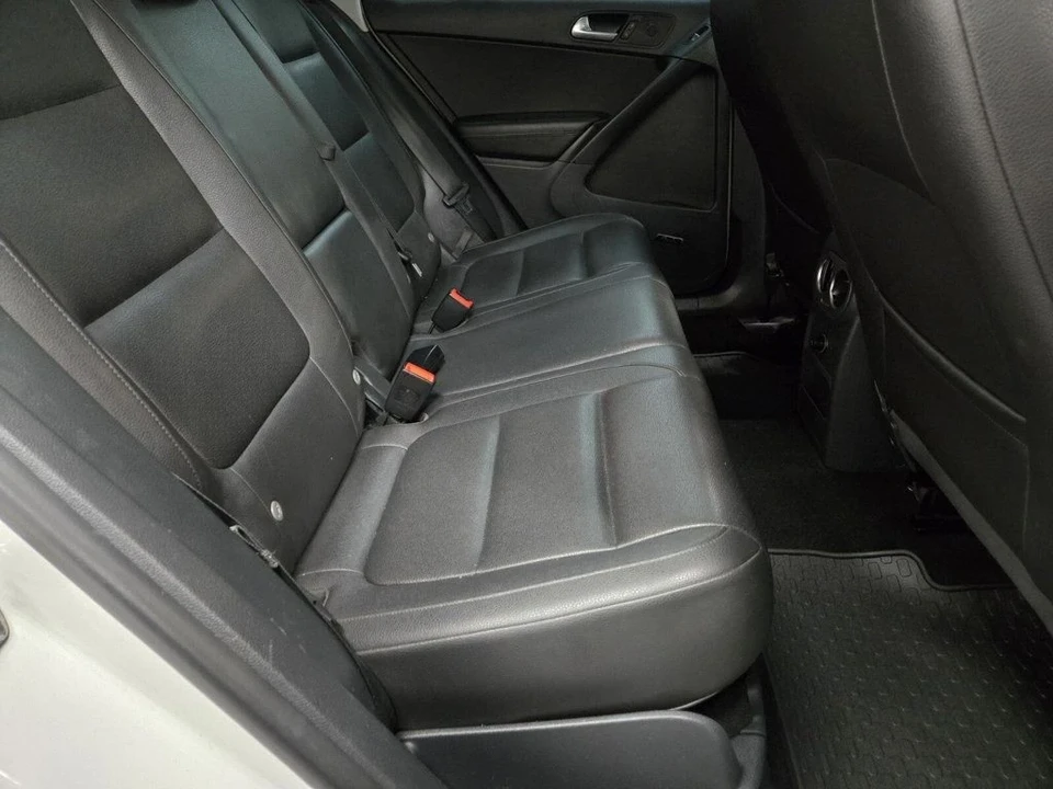 2014 Volkswagen Tiguan - Image 12 of 20