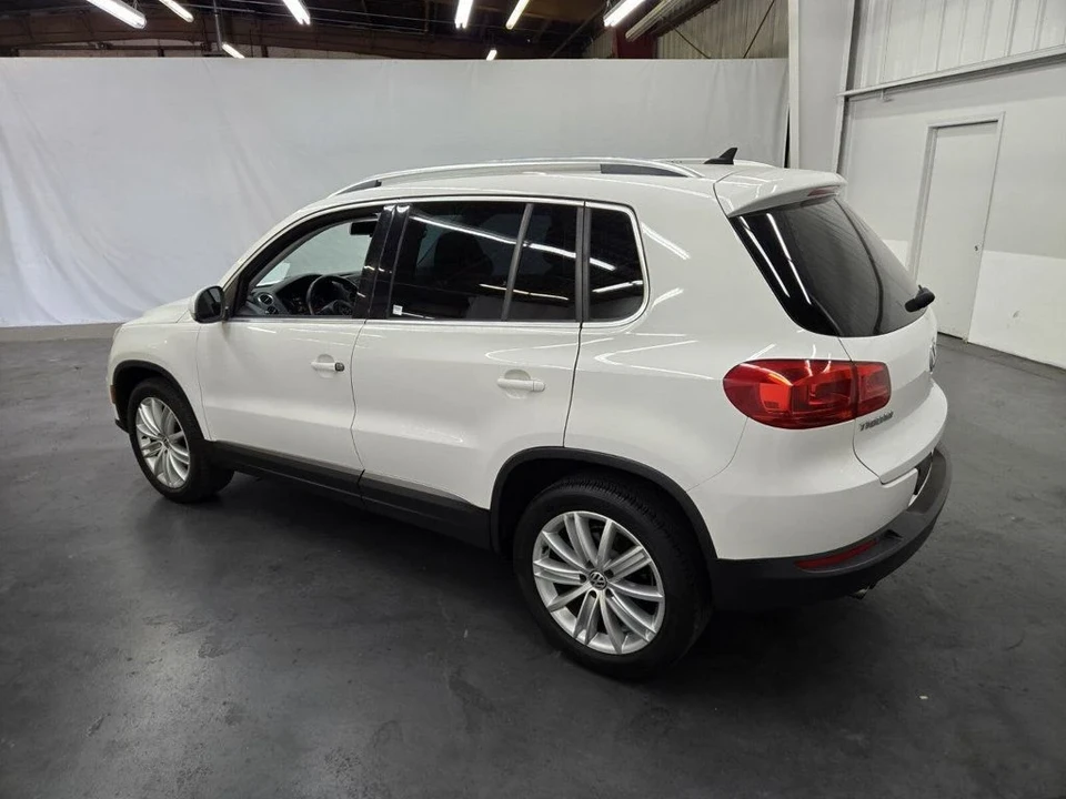 2014 Volkswagen Tiguan - Image 2 of 20