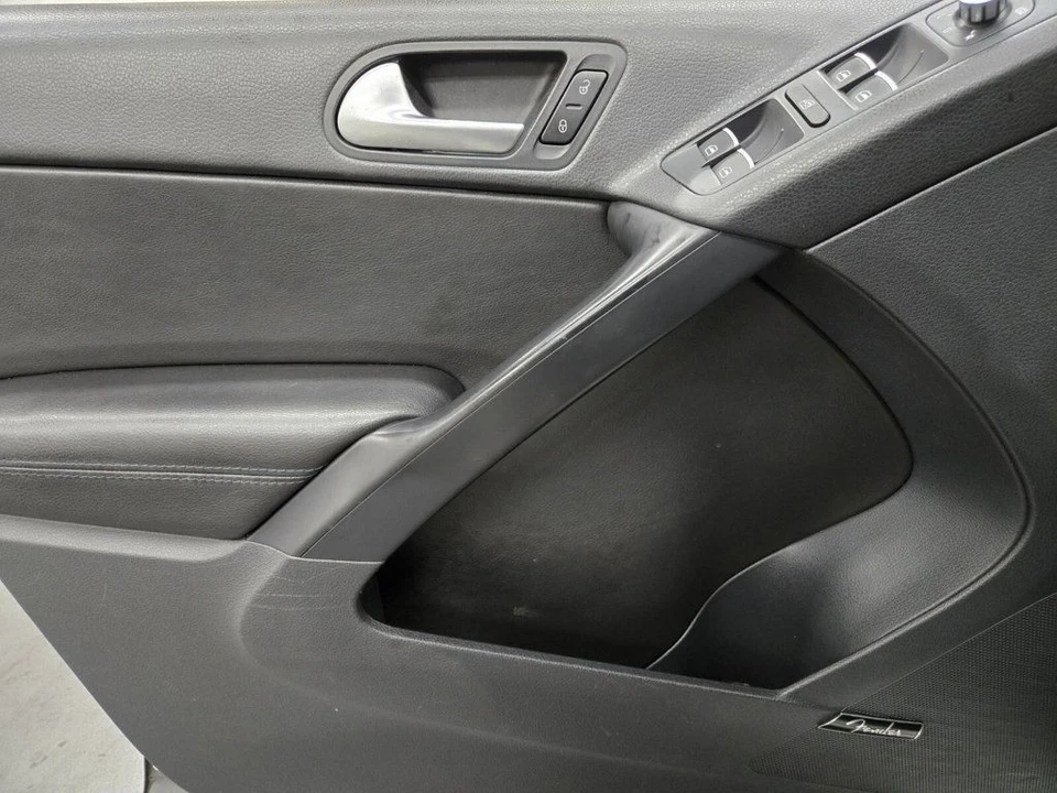 2014 Volkswagen Tiguan - Image 15 of 20