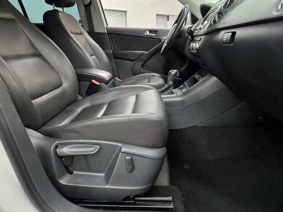 2014 Volkswagen Tiguan - Image 13 of 20