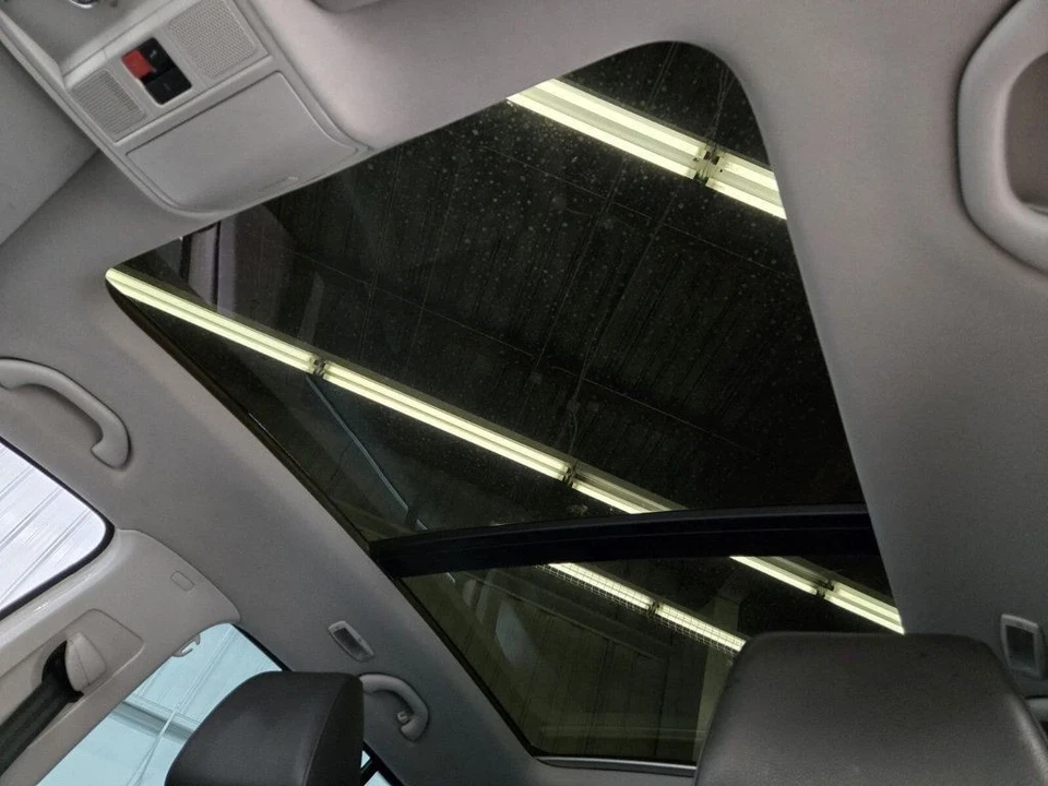 2014 Volkswagen Tiguan - Image 8 of 20