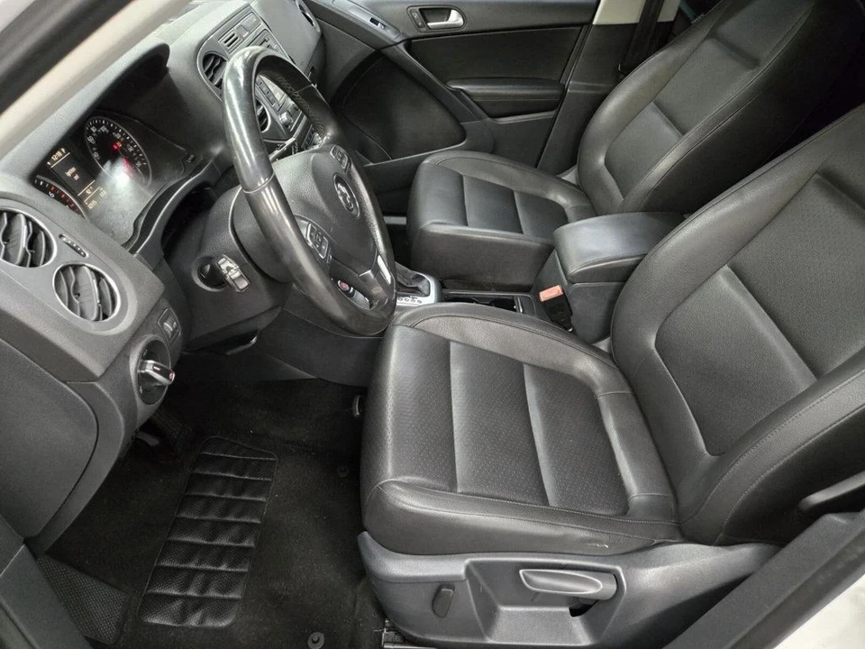 2014 Volkswagen Tiguan - Image 6 of 20