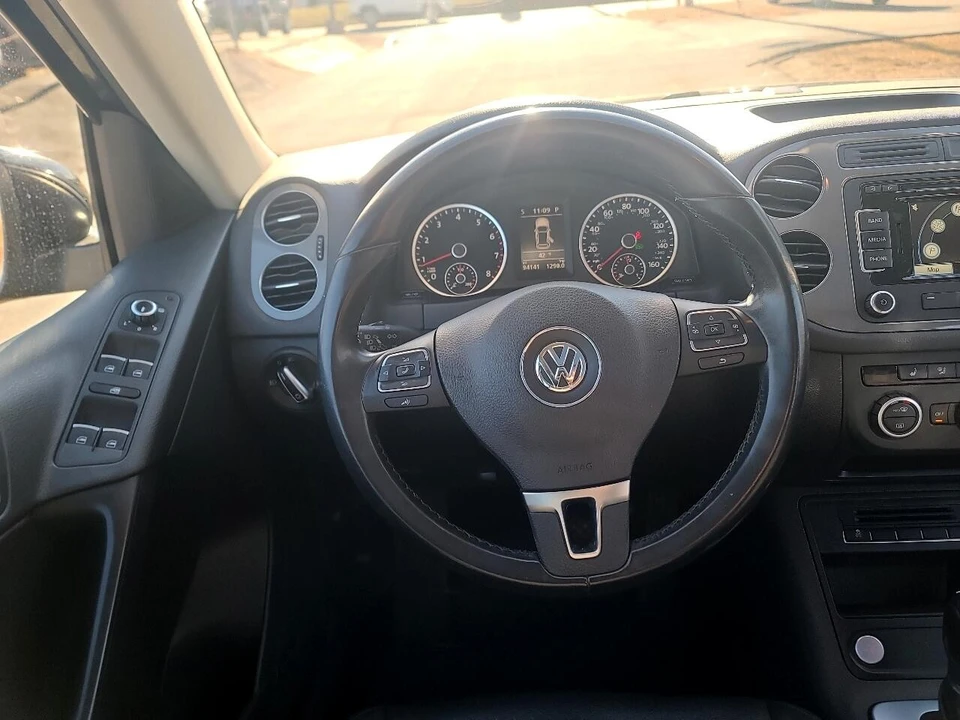 2014 Volkswagen Tiguan - Image 16 of 21