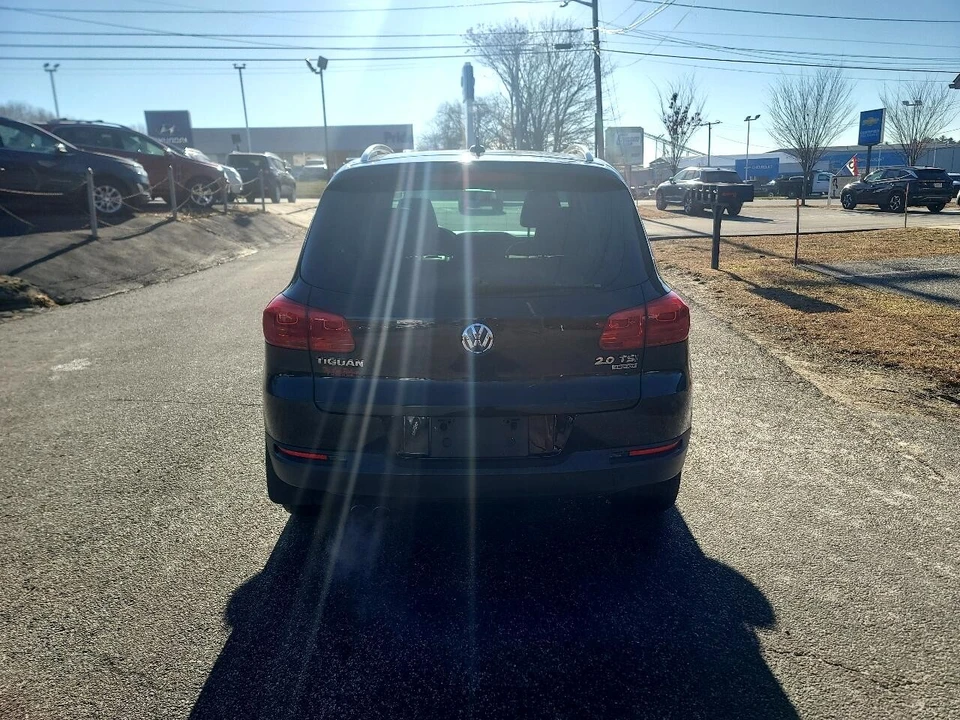 2014 Volkswagen Tiguan - Image 6 of 21