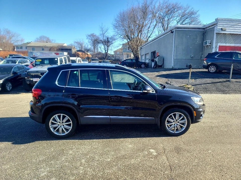 2014 Volkswagen Tiguan - Image 8 of 21