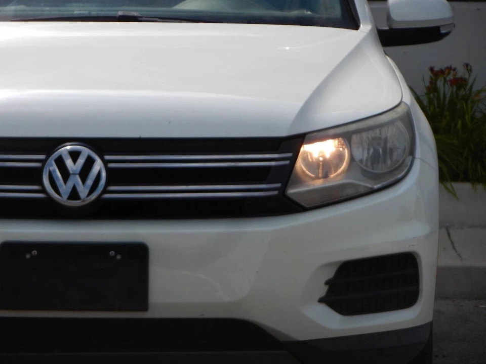 2014 Volkswagen Tiguan - Image 8 of 21