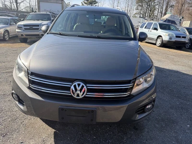 2014 Volkswagen Tiguan - Image 10 of 21