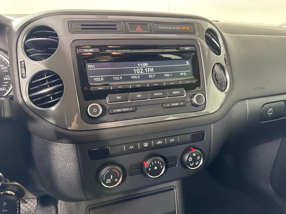 2014 Volkswagen Tiguan - Image 15 of 21
