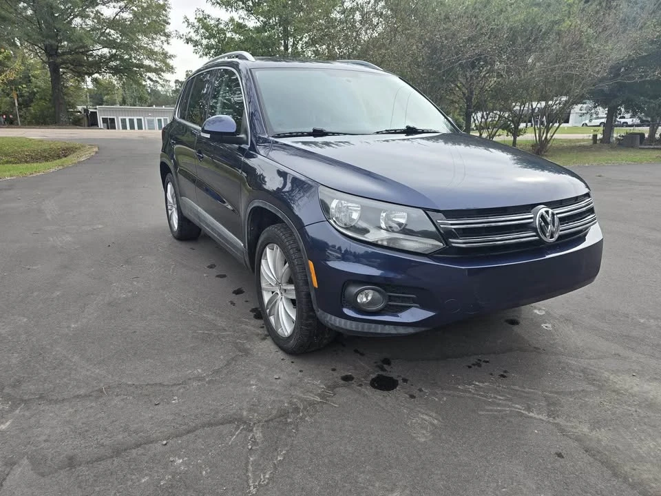 2014 Volkswagen Tiguan - Image 2 of 16