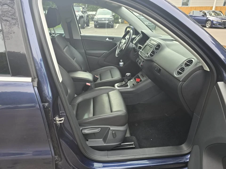 2014 Volkswagen Tiguan - Image 12 of 16