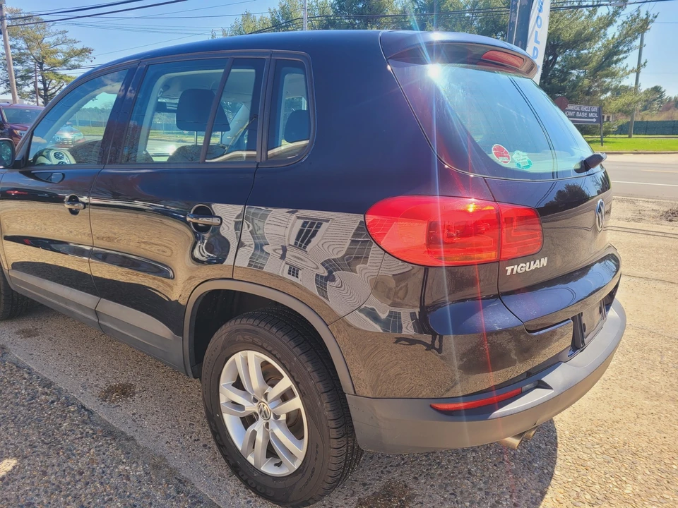 2014 Volkswagen Tiguan - Image 16 of 21