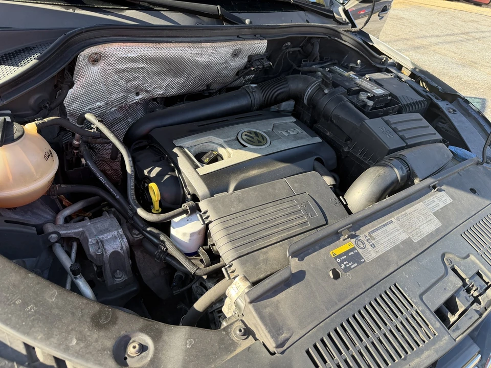 2014 Volkswagen Tiguan - Image 2 of 21