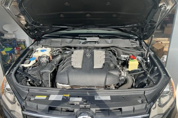 2014 Volkswagen Touareg - Image 6 of 8