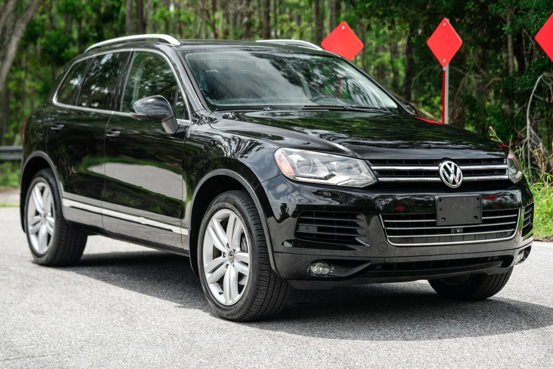 2014 Volkswagen Touareg - Image 28 of 31