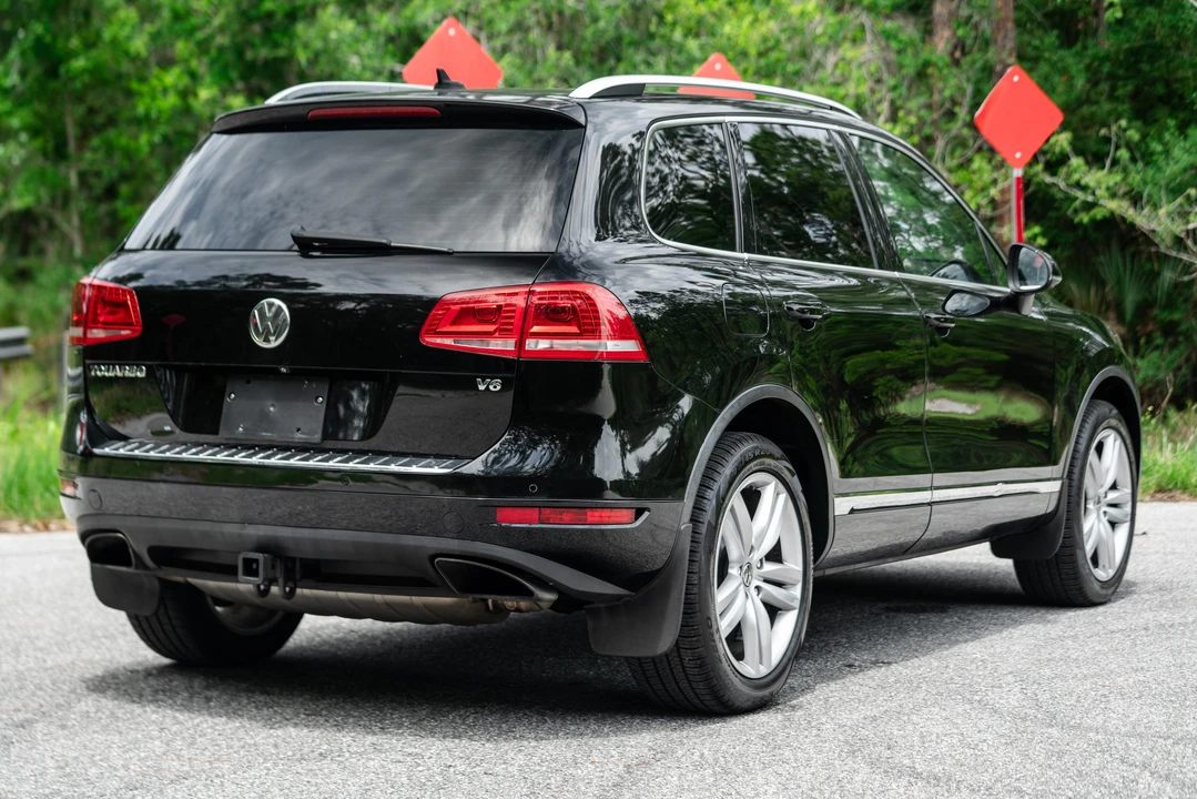 2014 Volkswagen Touareg - Image 19 of 31