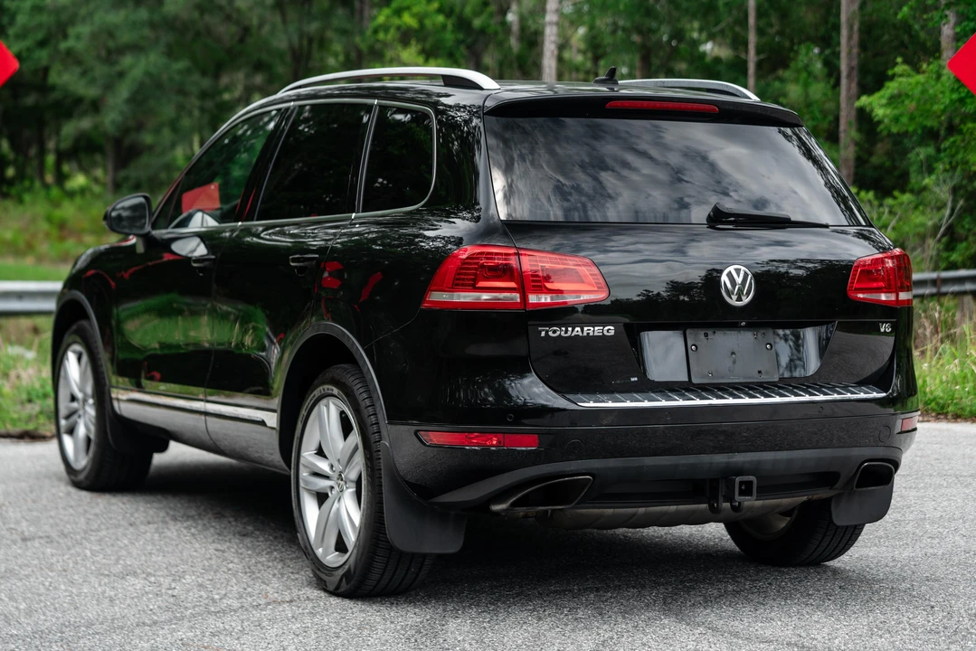 2014 Volkswagen Touareg - Image 16 of 31
