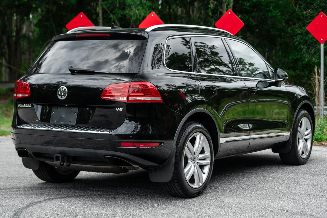 2014 Volkswagen Touareg - Image 20 of 31