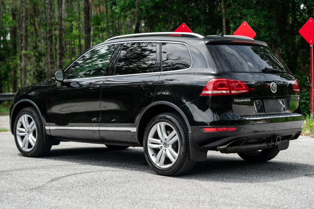 2014 Volkswagen Touareg - Image 4 of 31