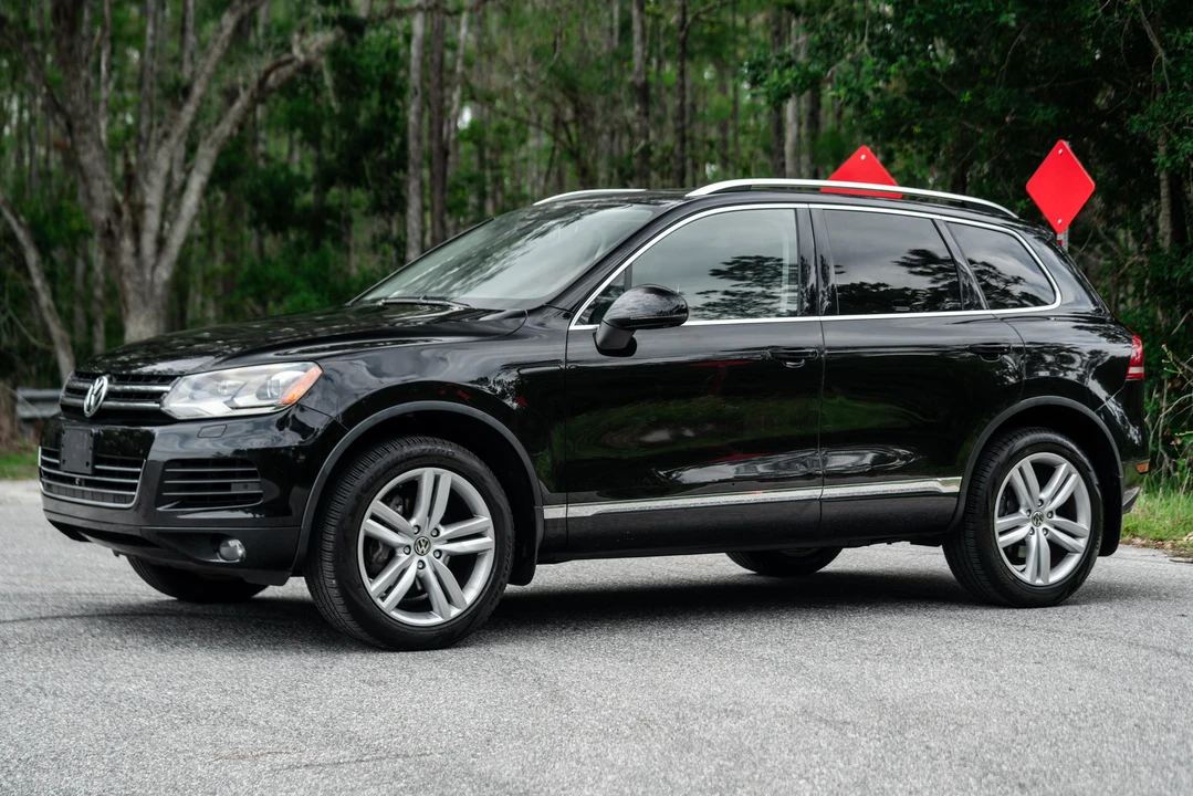 2014 Volkswagen Touareg - Image 8 of 31