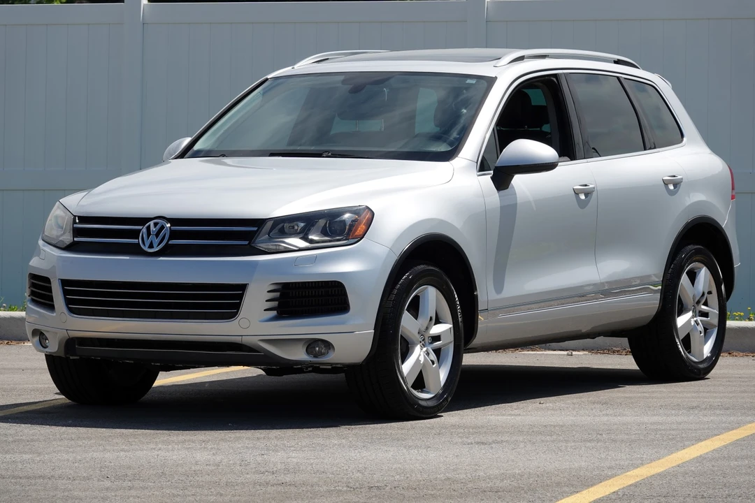 2014 Volkswagen Touareg - Image 14 of 31
