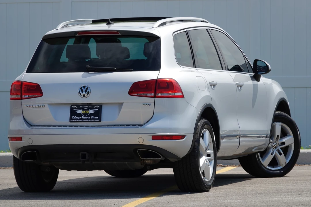 2014 Volkswagen Touareg - Image 25 of 31
