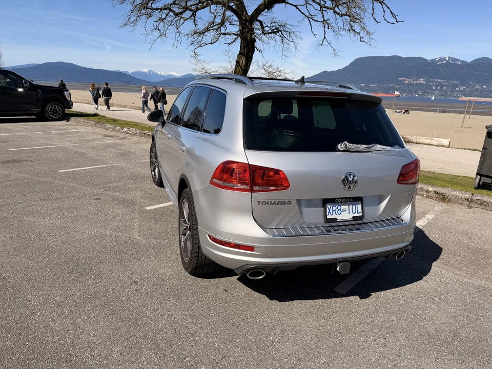 2014 Volkswagen Touareg - Image 17 of 21