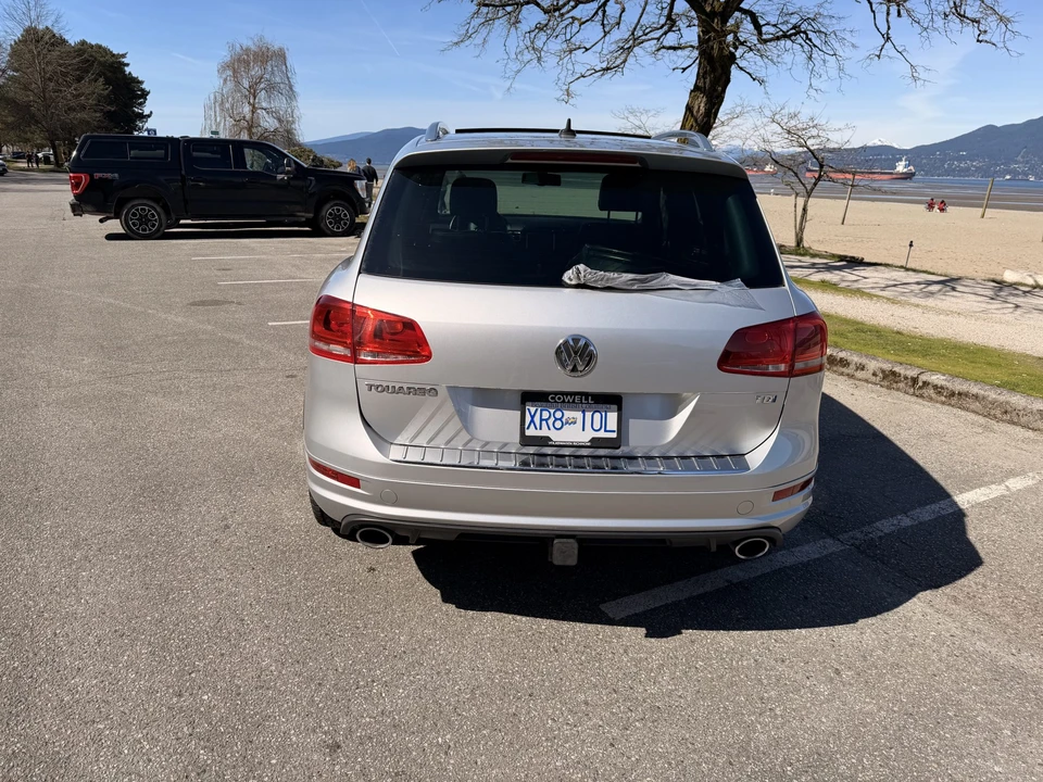 2014 Volkswagen Touareg - Image 16 of 21