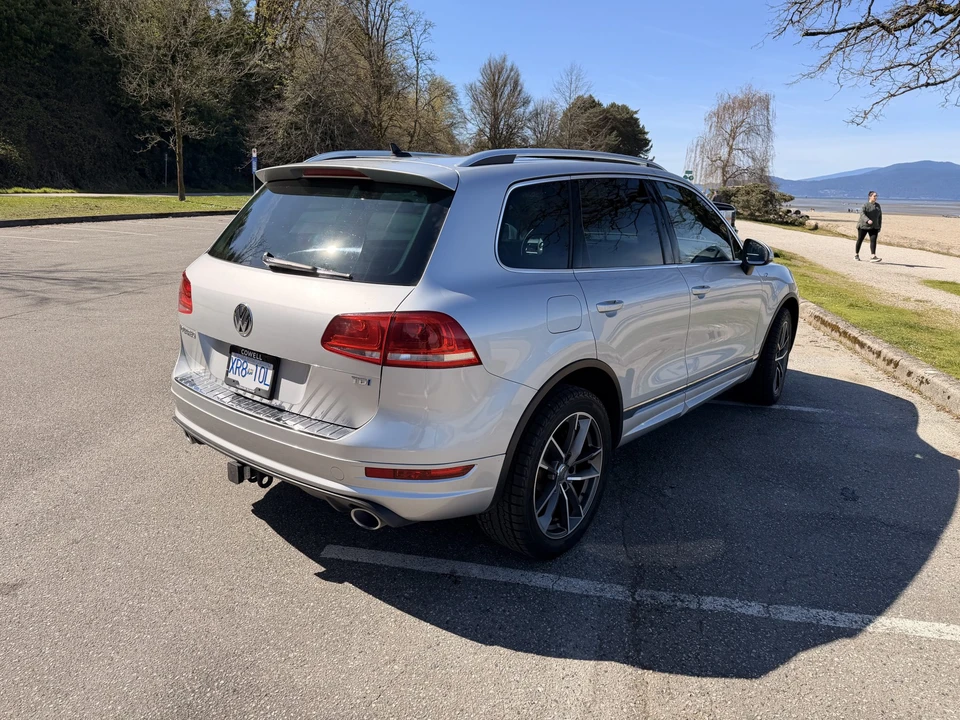 2014 Volkswagen Touareg - Image 14 of 21